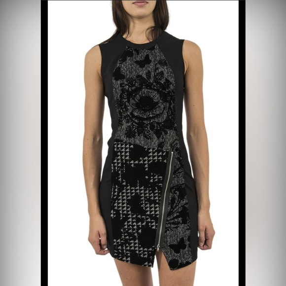 Desigual 17WWVW30 Black Vane Printed Sleeveless asymmetrical zip Mini Dress 38 - Picture 2 of 16